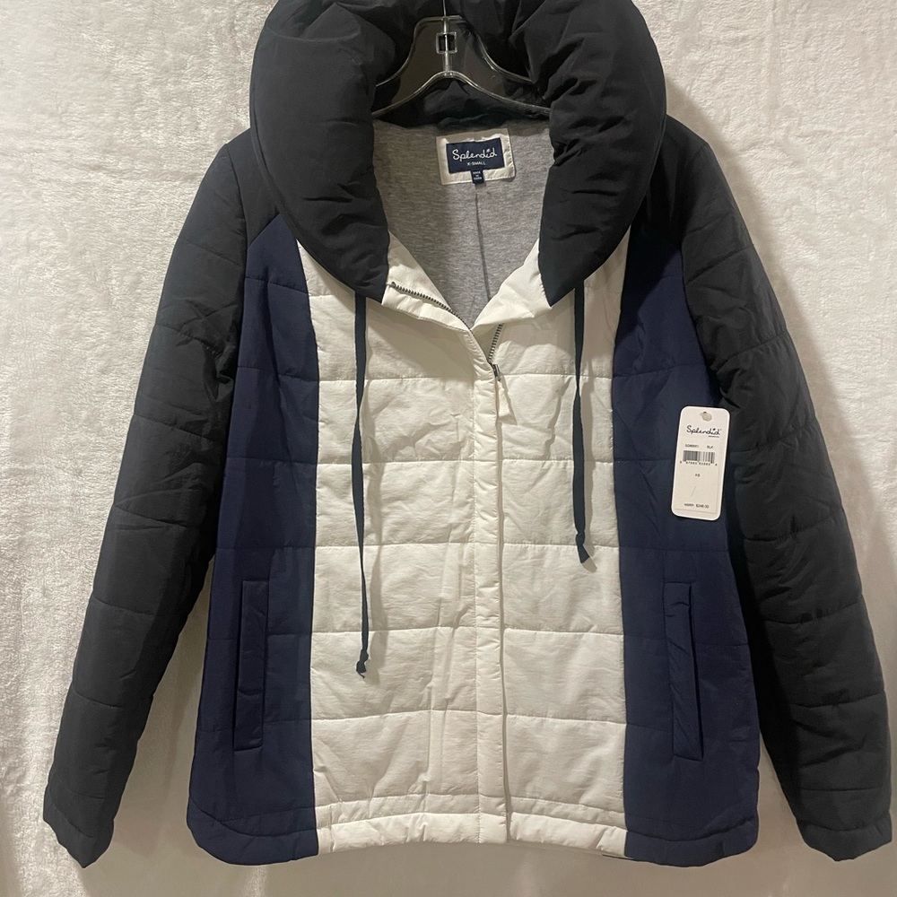 Splendid Black and White Puffer Jacket Quilted Design